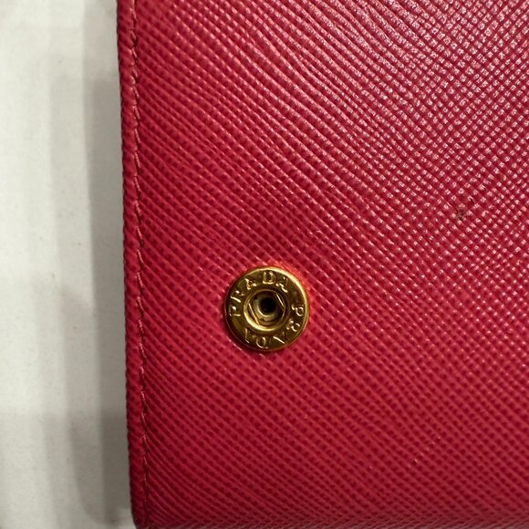 Prada Saffiano Wallet on Chain or clutch - Picture 4 of 12